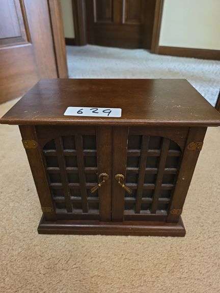 Small jewelry chest