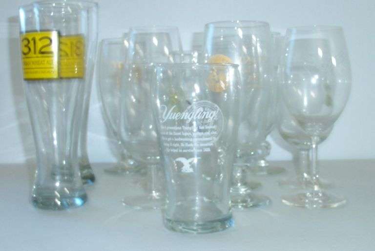 LOT OF WINE GLASSES