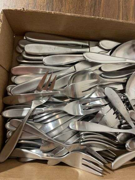 Towle utensils - silver color