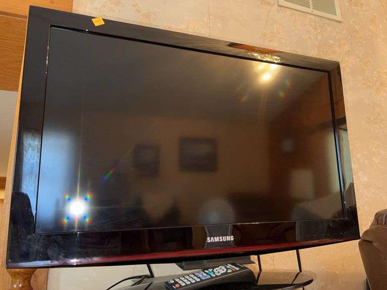 Samsung 30” TV