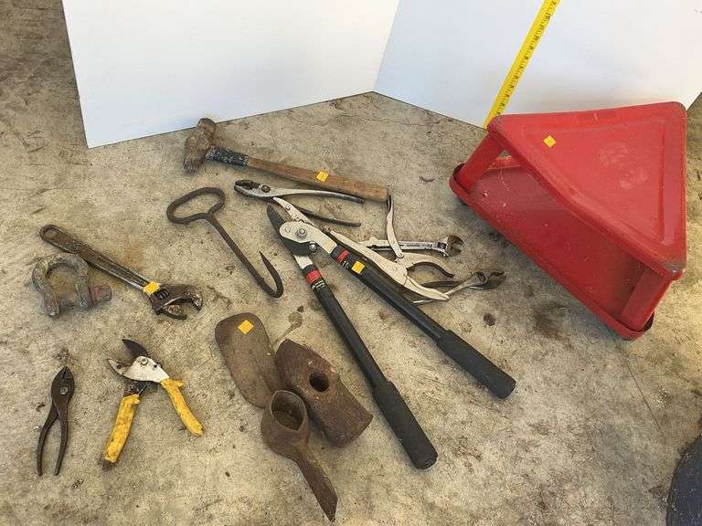 Hand Tools & Stool