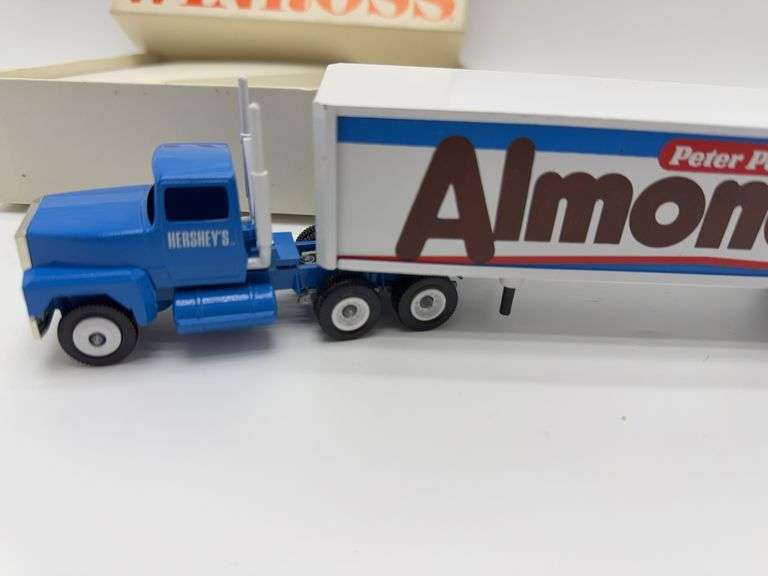 Winross Peter Paul Almond Joy/Mounds Transport (1991 Hershey’s)
