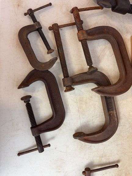 Large lot of metal c-clamps