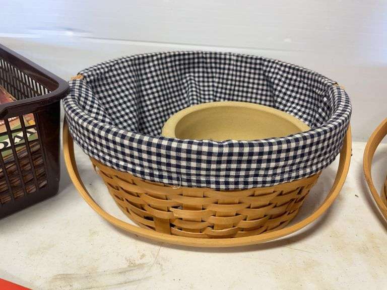 Baskets, cloth, and antique magazines