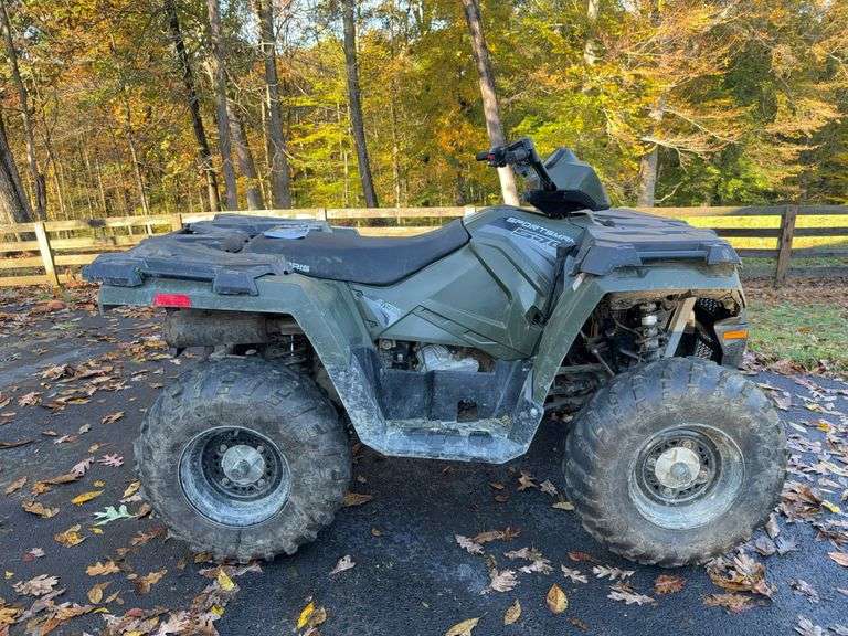 2017 Honda Sportsman 570 EFI AWD w/ manual