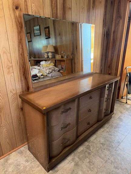 Vintage Dresser w/ Mirror