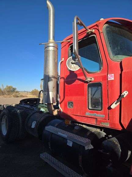 2007 Mack CHN613 miles & hrs unknown- runs