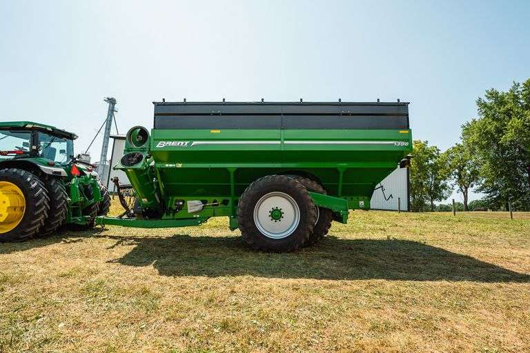 2023 BRENT 1396 GRAIN CART (UNVERFERTH)