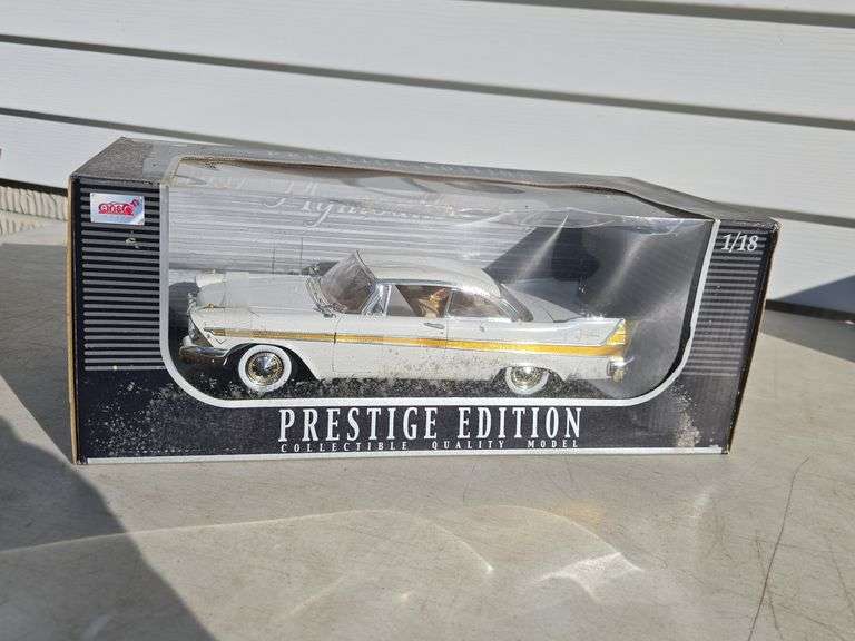 ANSON 1957 PLYMOUTH FURY 1:18 SCALE IN BOX