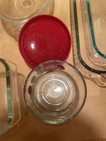 (2) Pyrex cake pans, Pyrex bread pan, casserole dish & more