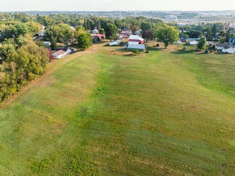 Parcel 8: 188’x282’ Lot – Building Site