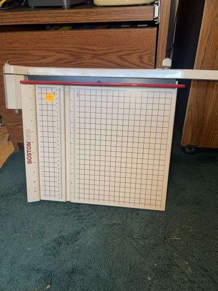 Boston 2612 Paper Cutter