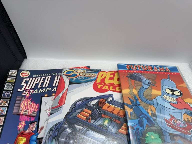 Large Assortment of Comic Memorabilia