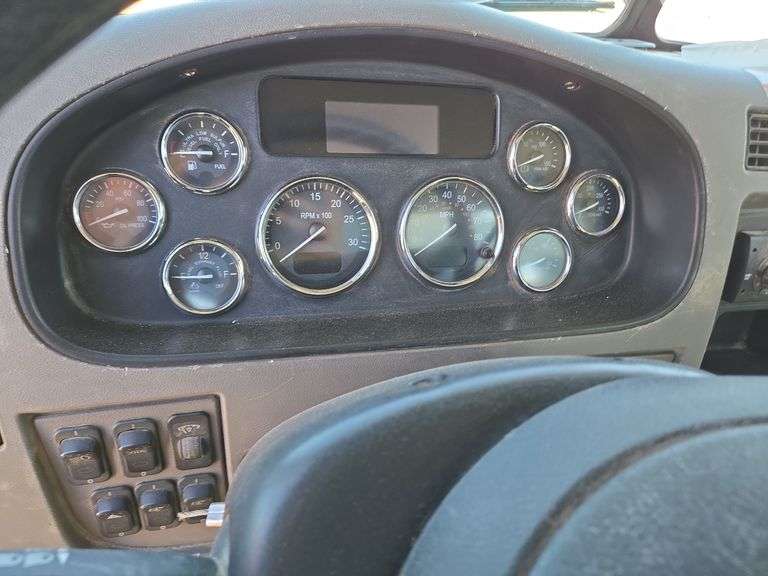 2012 Peterbilt PB348 Showing 3,909 mi, 2,728 hrs- runs