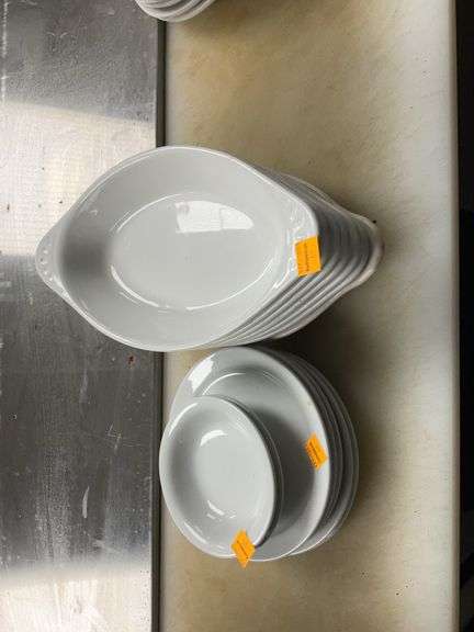 14 Restaurant Platters and Saucers