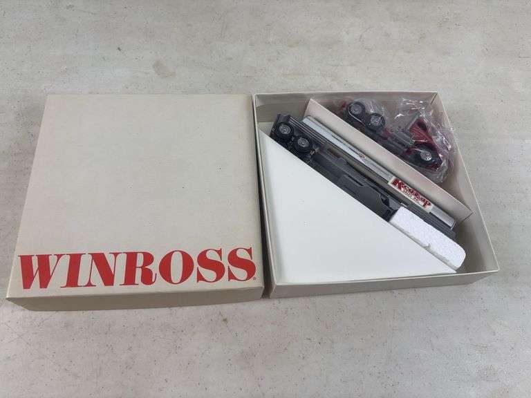 Winross Red Kap Sales 1/64 Scale Semi