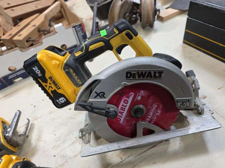 Dewalt Tool Set 20vmax Lithium Batteries