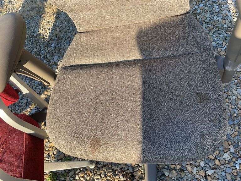 (3) office swivel chairs