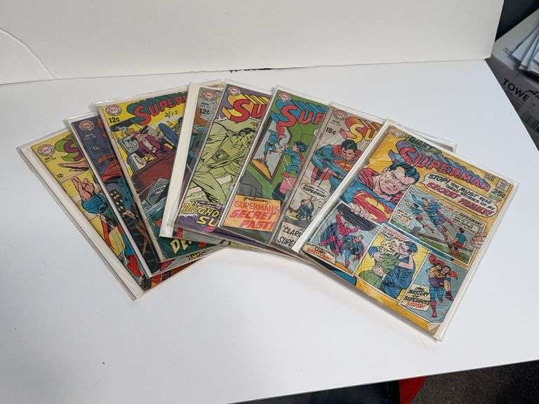 (8) Superman Comics
