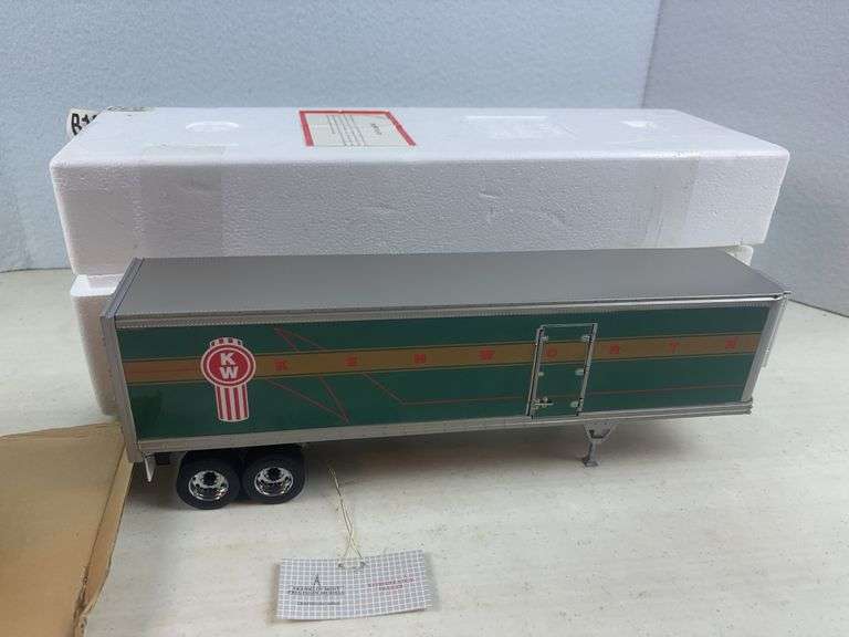 Franklin Mint Refrigerated Trailer