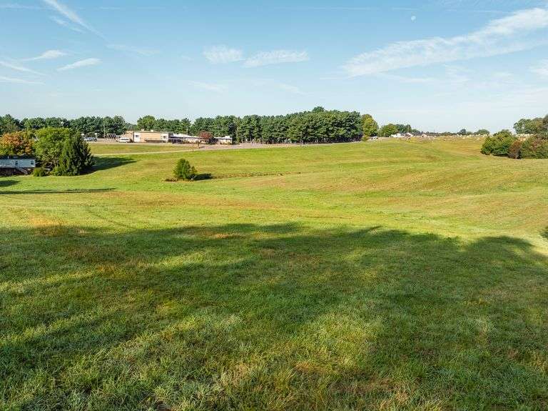 Parcel 7: 130’x200’ Lot – Building Site