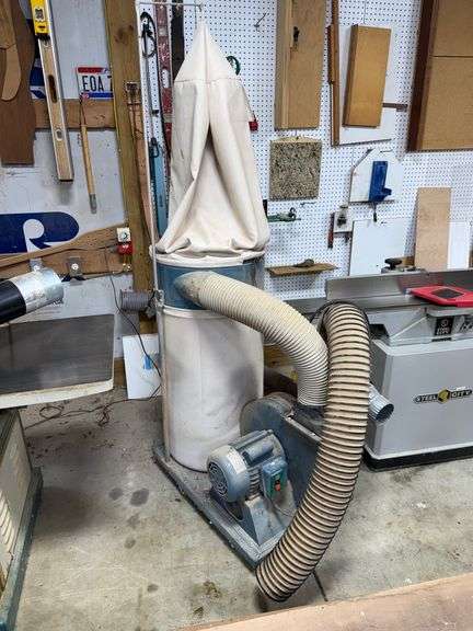 Reliant Dust Collector Model No. 820