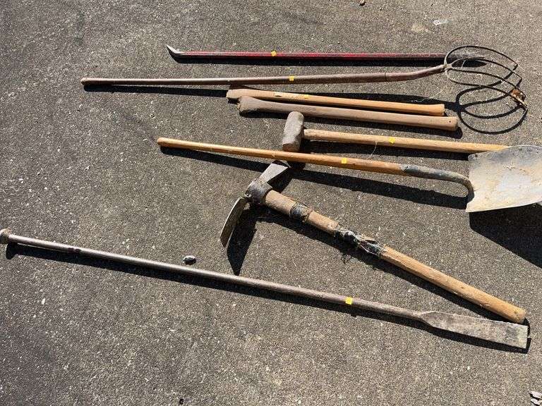 Shovel, Mattock, Fork, Handles, Sledgehammer, Spud Bar