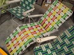 (5) outdoor/beach foldable chairs - dirty, some broken