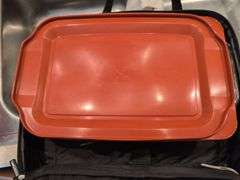 Pyrex portable food carrier set