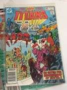 (13) The New Teen Titans Comics