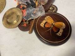 Decorative clock, baskets, and wooden pieces