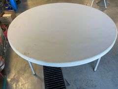 Office Star round table - 60" wide