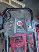 Troy-Bilt 3000 PSI gas powered pressure washer - works