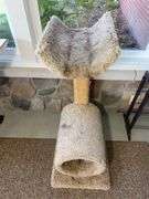 Cat tree/ play area