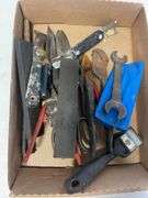 Flat of hand tools - see photos