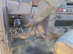 2012 Mack CHU613 Showing 25,006 mi, 12,910 hrs- runs