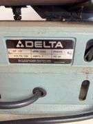Delta 4" belt/6" disc sander with extra sanding belt