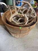 Baskets & antlers