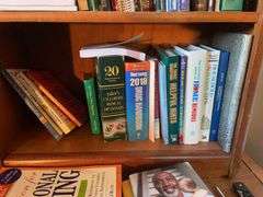 Miscellaneous books - Atlas, medical, and more - see photos