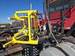 2012 Mack CHU613 Showing 25,006 mi, 12,910 hrs- runs