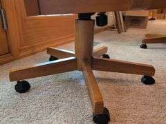 Matching dining table and (6) swivel chairs