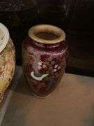 (2) matching lamps, desk lamp, and vases