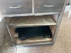 Enameltop stand - 28x22x34