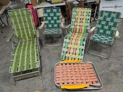 (5) outdoor/beach foldable chairs - dirty, some broken