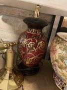 (2) matching lamps, desk lamp, and vases
