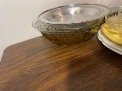 Miscellaneous serving dishes and trays