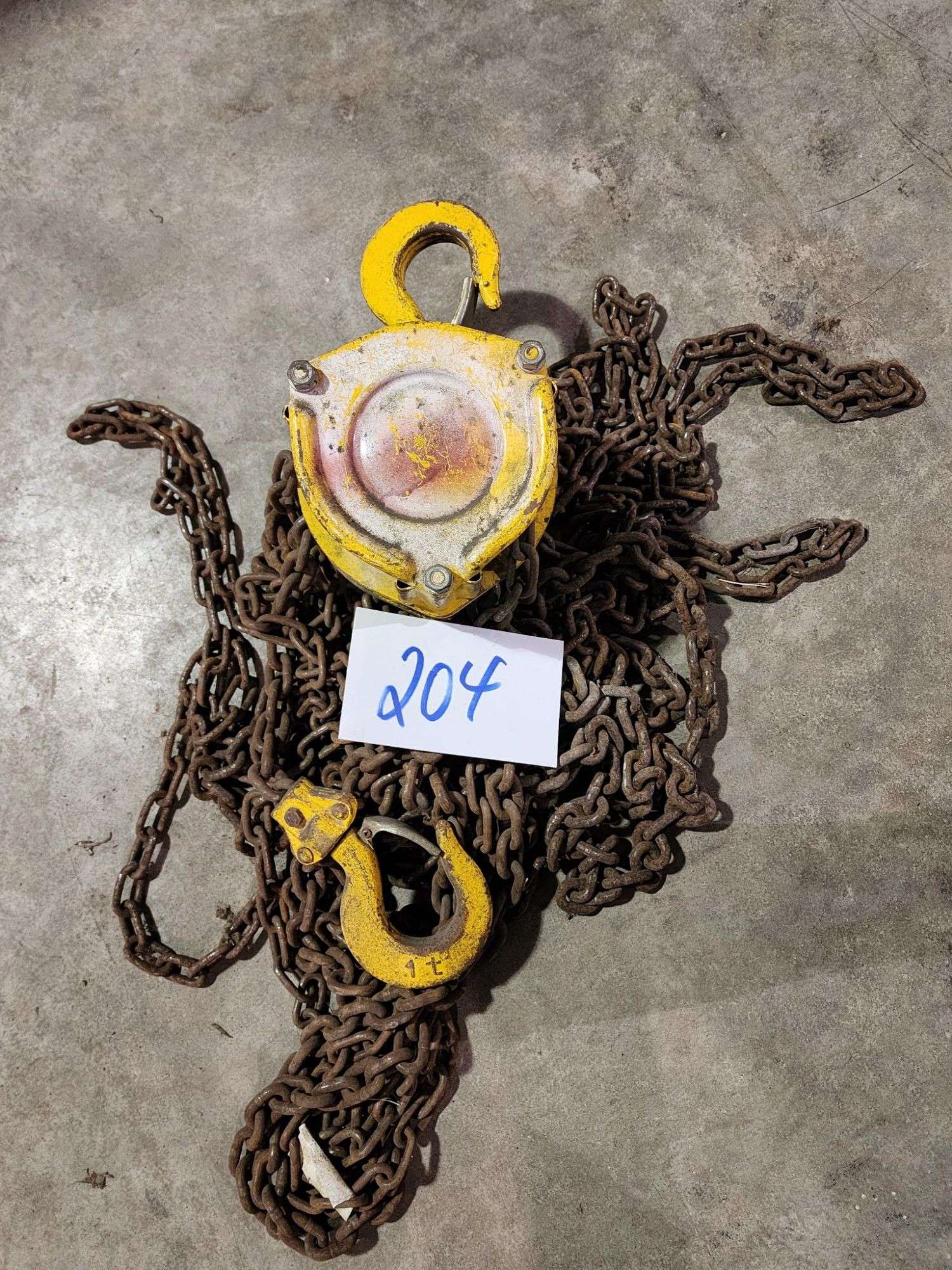 CHAIN FALL - Kaufman Realty & Auctions