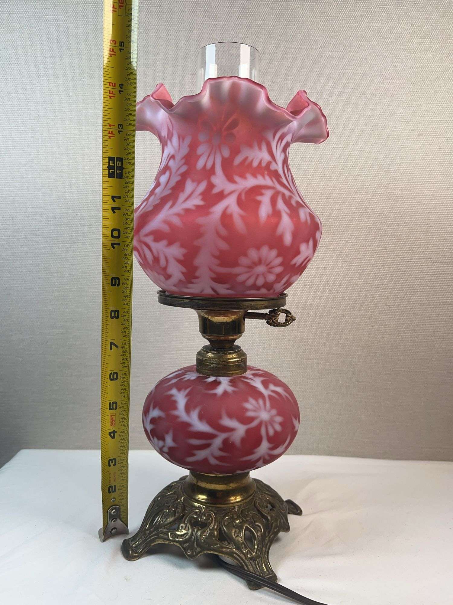 FENTON Cranberry Daisy & Fern Parlor Lamp