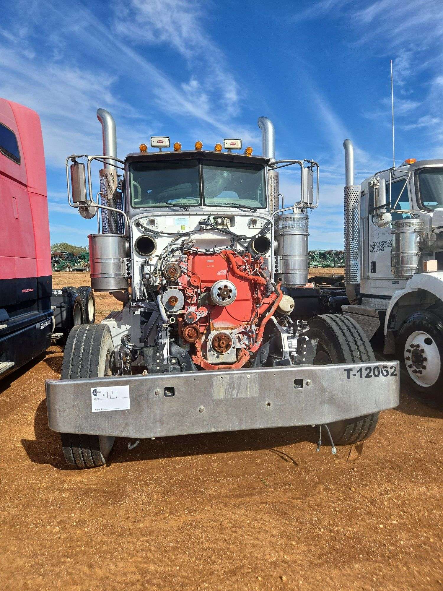 2012 Peterbilt 388 showing 30,080 mi, 7,495 hrs - doesn't run