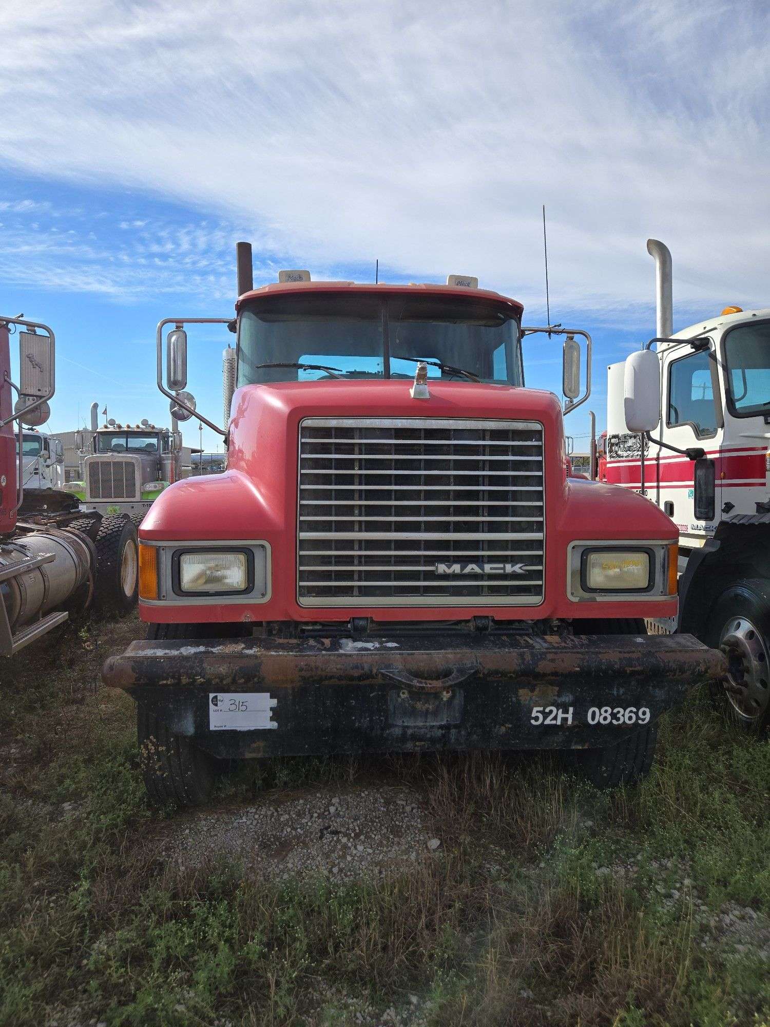 2008 Mack CHU613 showing 63,696 mi, 14,524 hrs - doesn't run